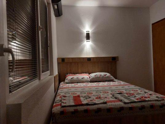 Vila Visni Lagadin Ngoại thất bức ảnh