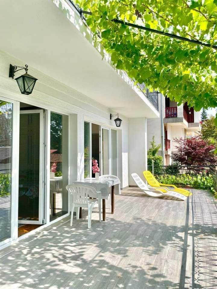 Vila Visni Lagadin Ngoại thất bức ảnh