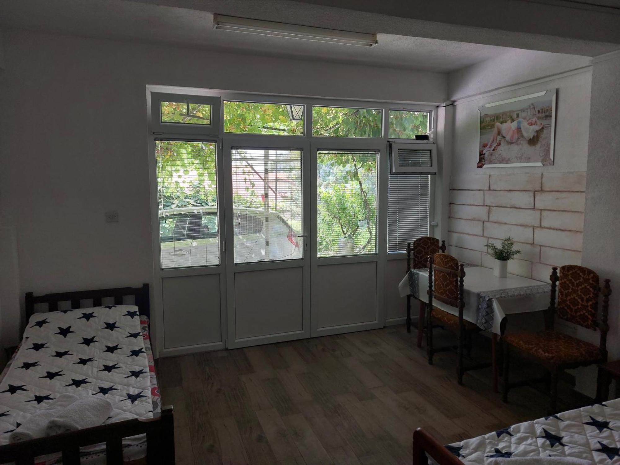 Vila Visni Lagadin Ngoại thất bức ảnh