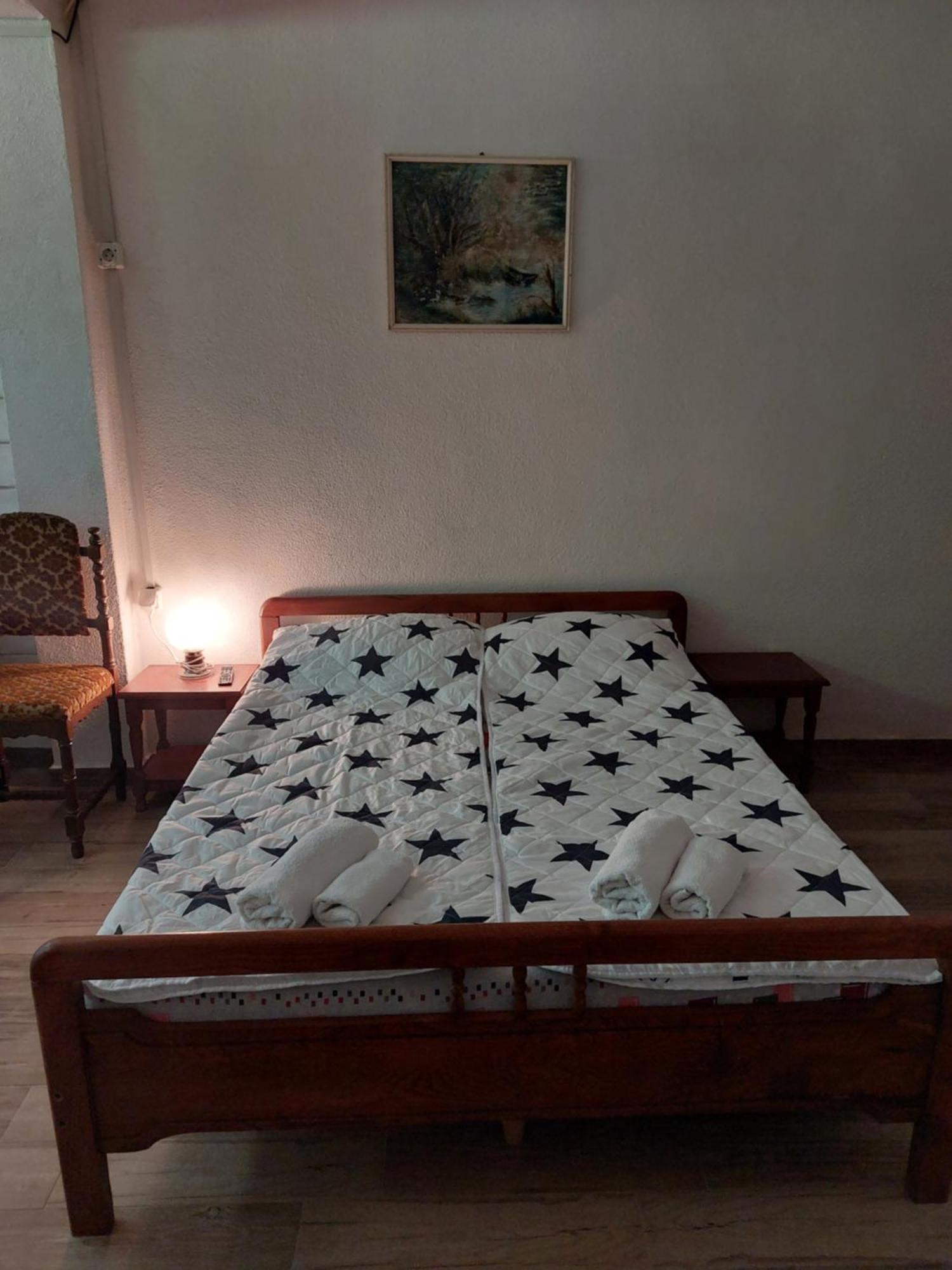 Vila Visni Lagadin Ngoại thất bức ảnh